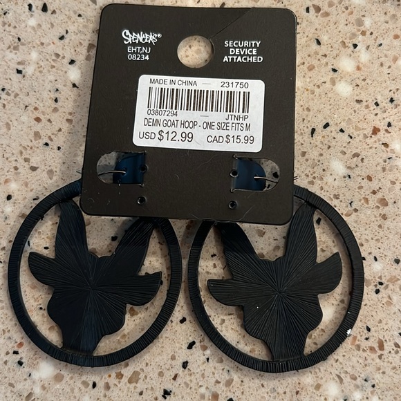 Horror/Goth Themed Earrings and Enamel Pins - New - Picture 7 of 7